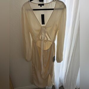 NWT Lulus Cream Long Sleeve midi Dress